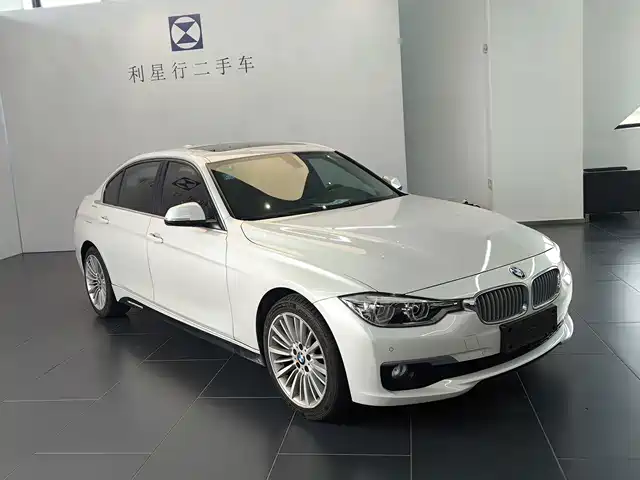 BMW 3 Series 2018 320Li Fashion Style — фото 3
