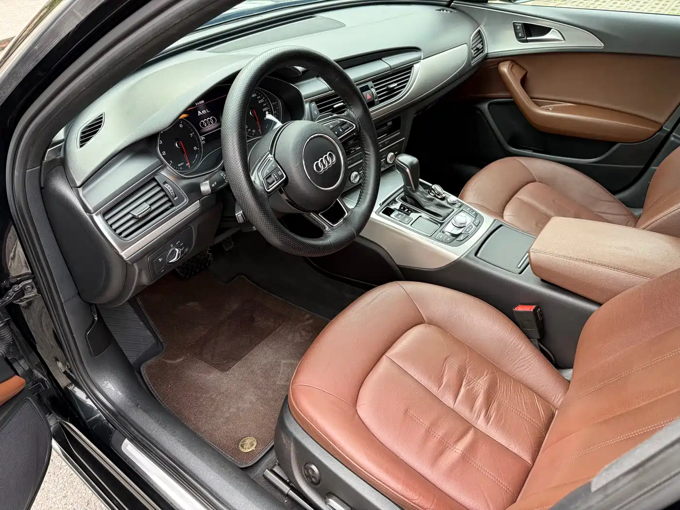 Audi A6L 2018 30th Anniversary 35 TFSI Sport фото 8