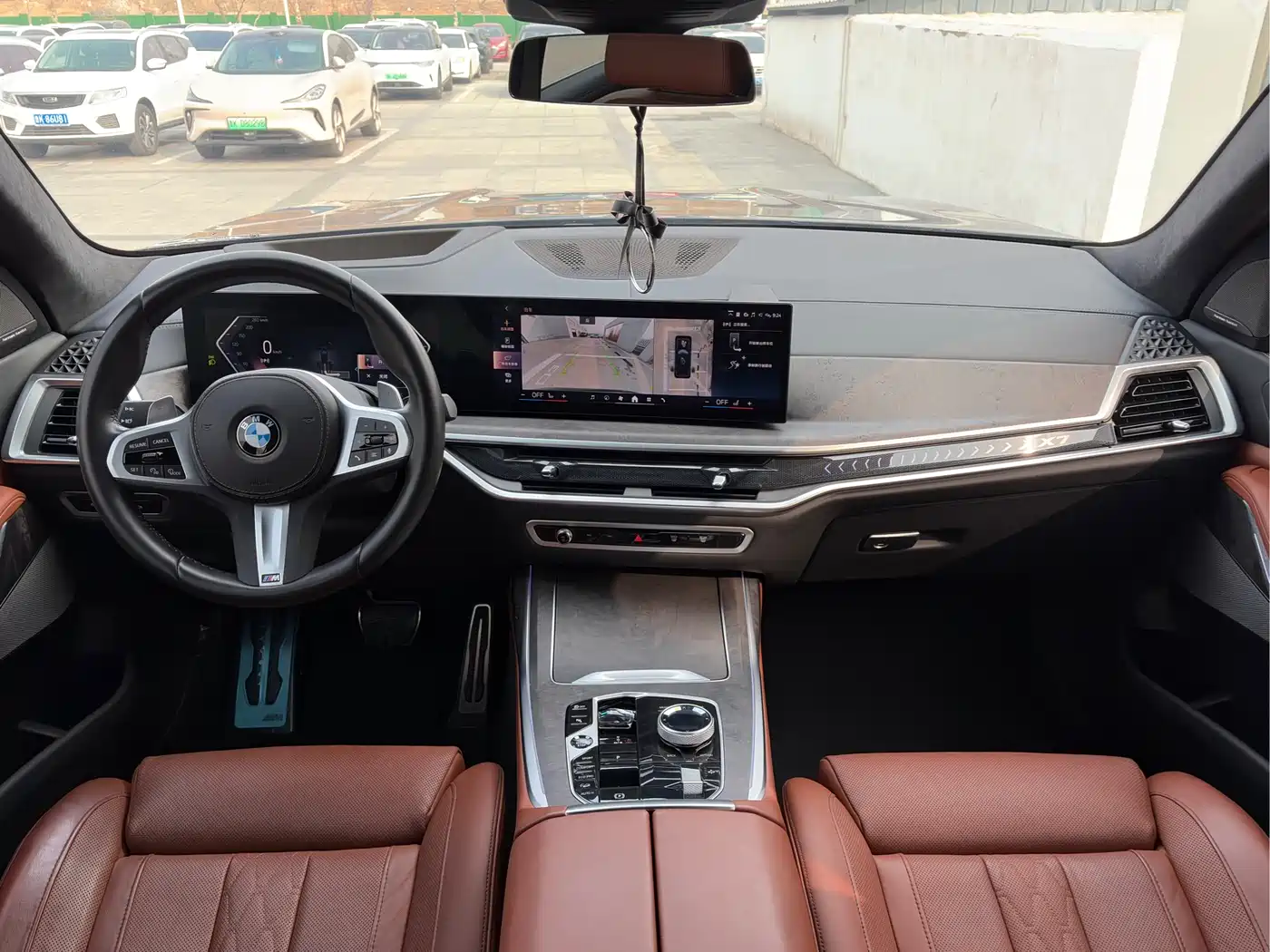 BMW X7 2023 xDrive40i Exclusive M Sport Package фото 9