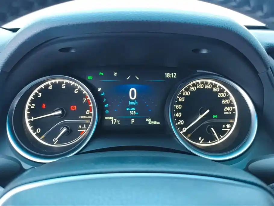 Toyota Camry 2021 2.0G Luxury Edition фото 14
