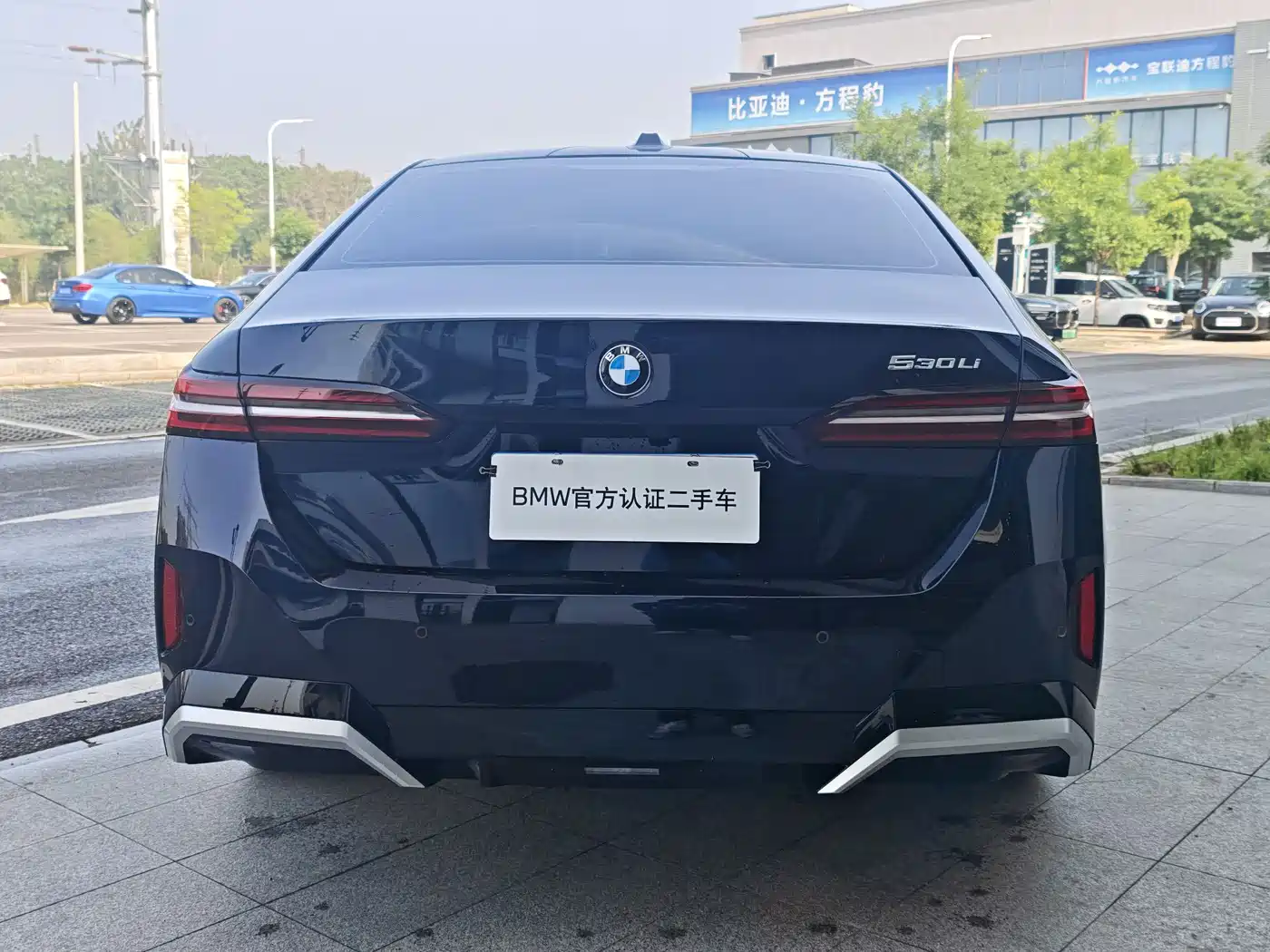 BMW 5 Series 2024 530Li Leading M Sport Package фото 7