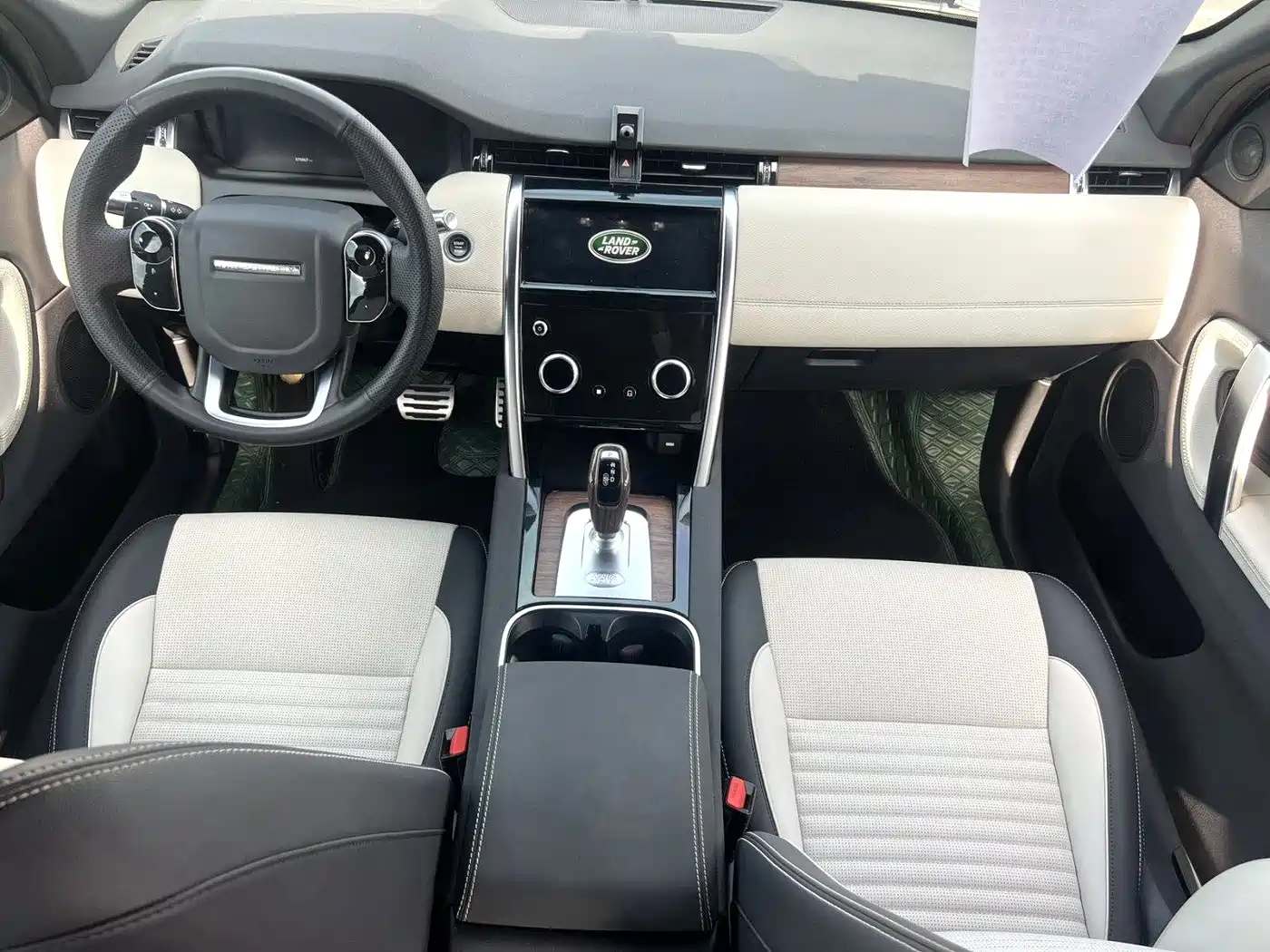 Land Rover Discovery Sport 2020 249PS R-Dynamic Performance Tech 7-seater фото 3