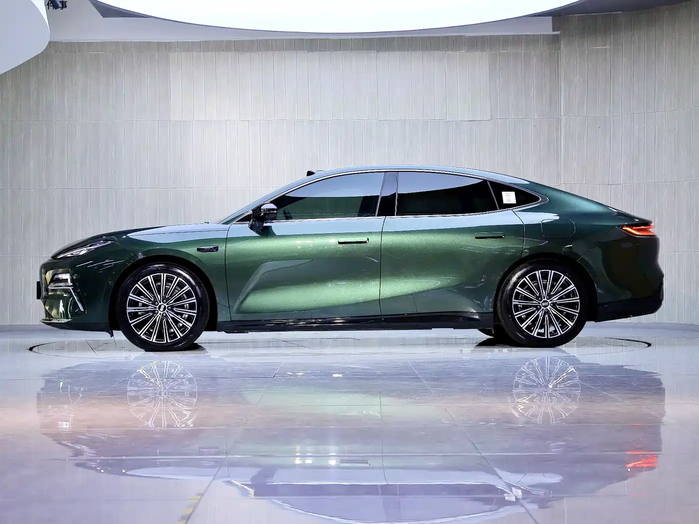 GEELY GALAXY GALAXY SPARKLE 8