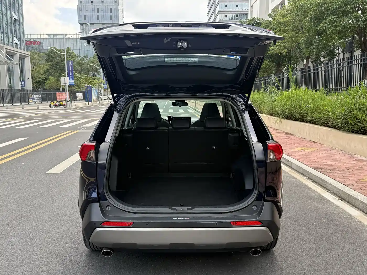 Toyota RAV4 Rongfang 2023 2.0L CVT FWD Style Plus Edition фото 7
