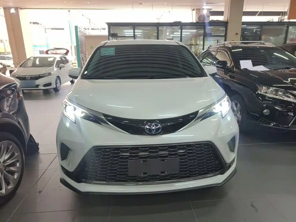 Toyota Granvia 2023 2023 2.5L Hybrid Luxury Edition