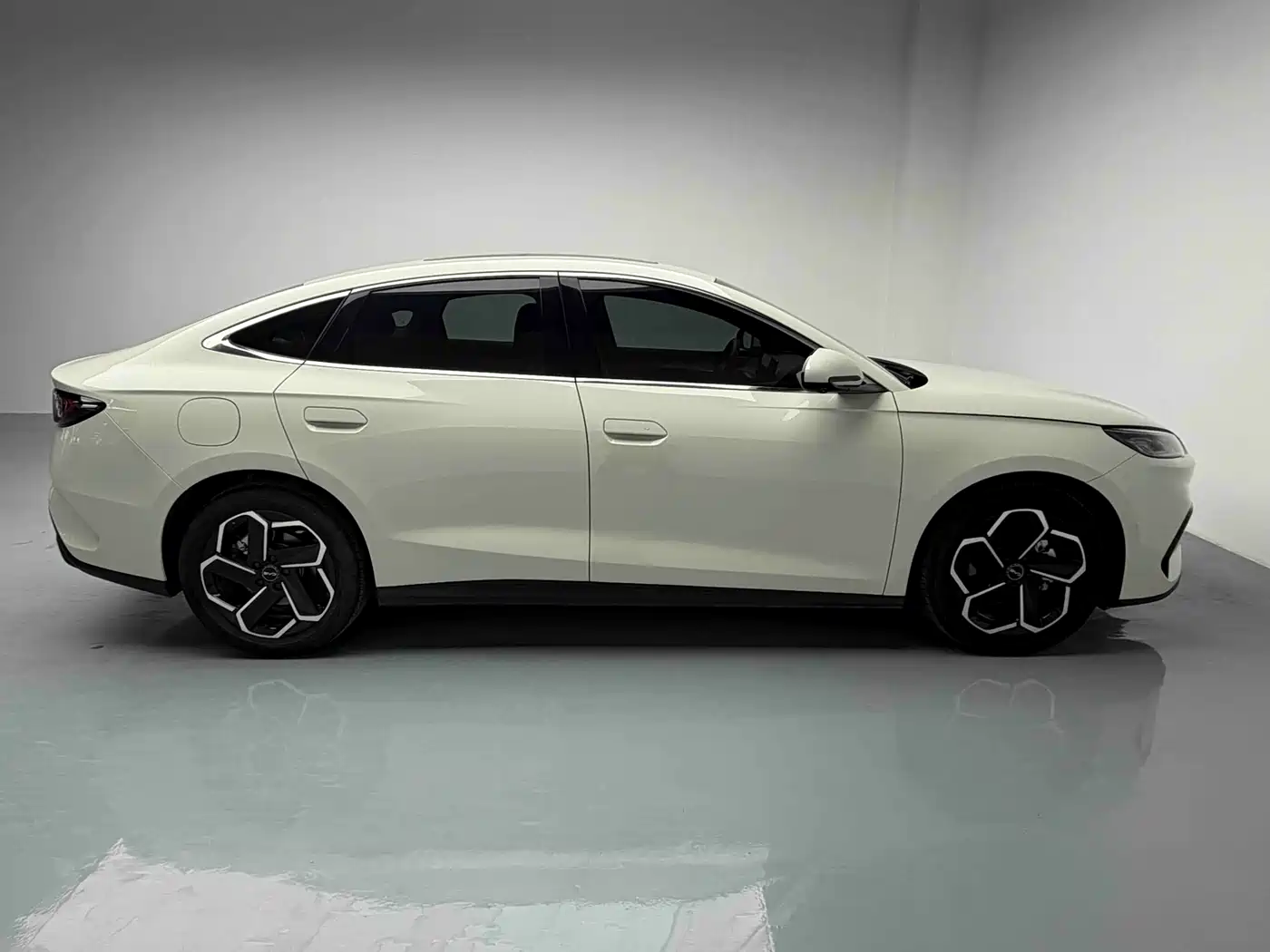 BYD Seal 06 New Energy 2024 DM-i 120KM Flagship фото 19