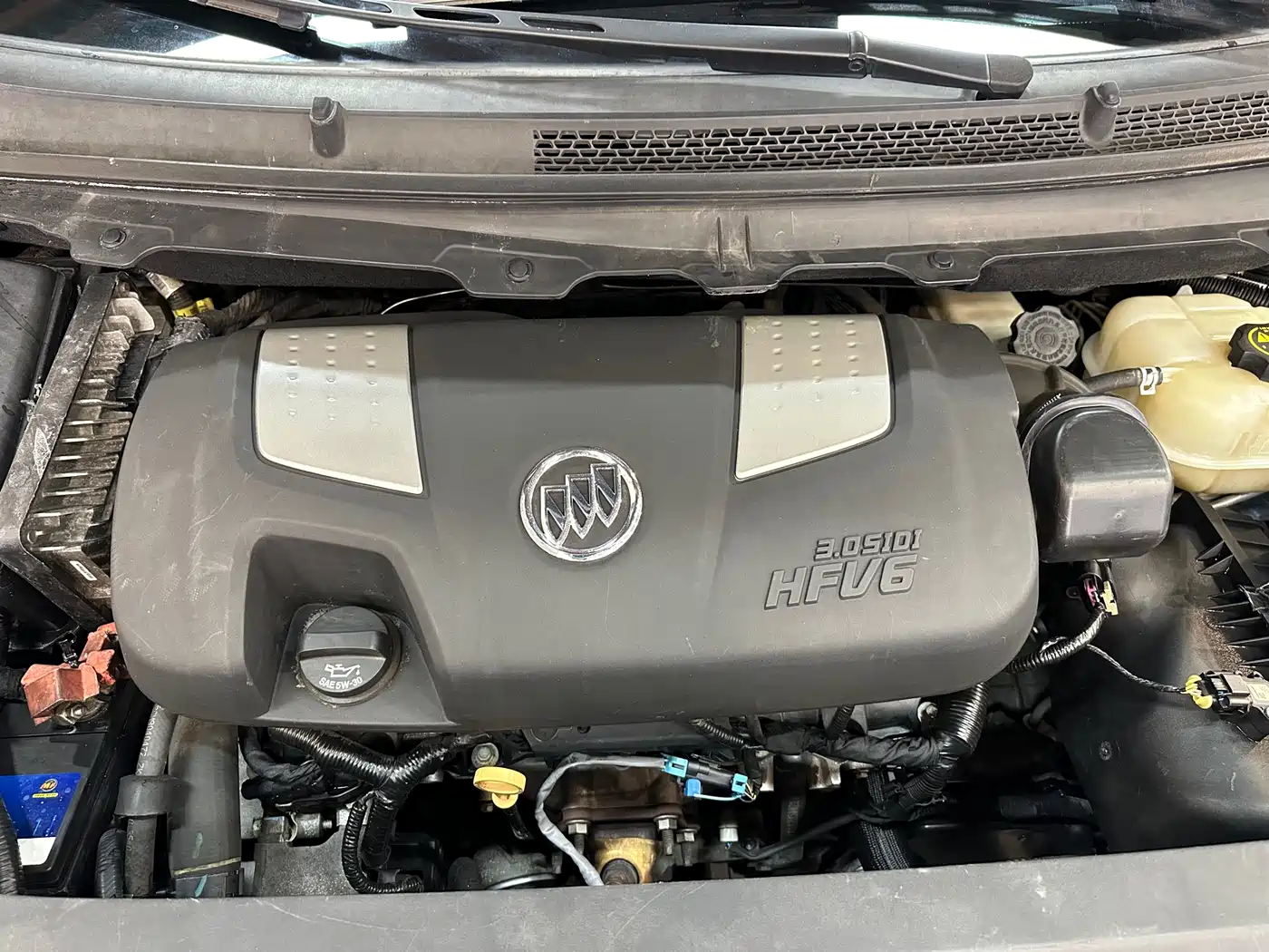 Buick GL8 2011 3.0L GT Luxury Business Elegance Edition фото 20
