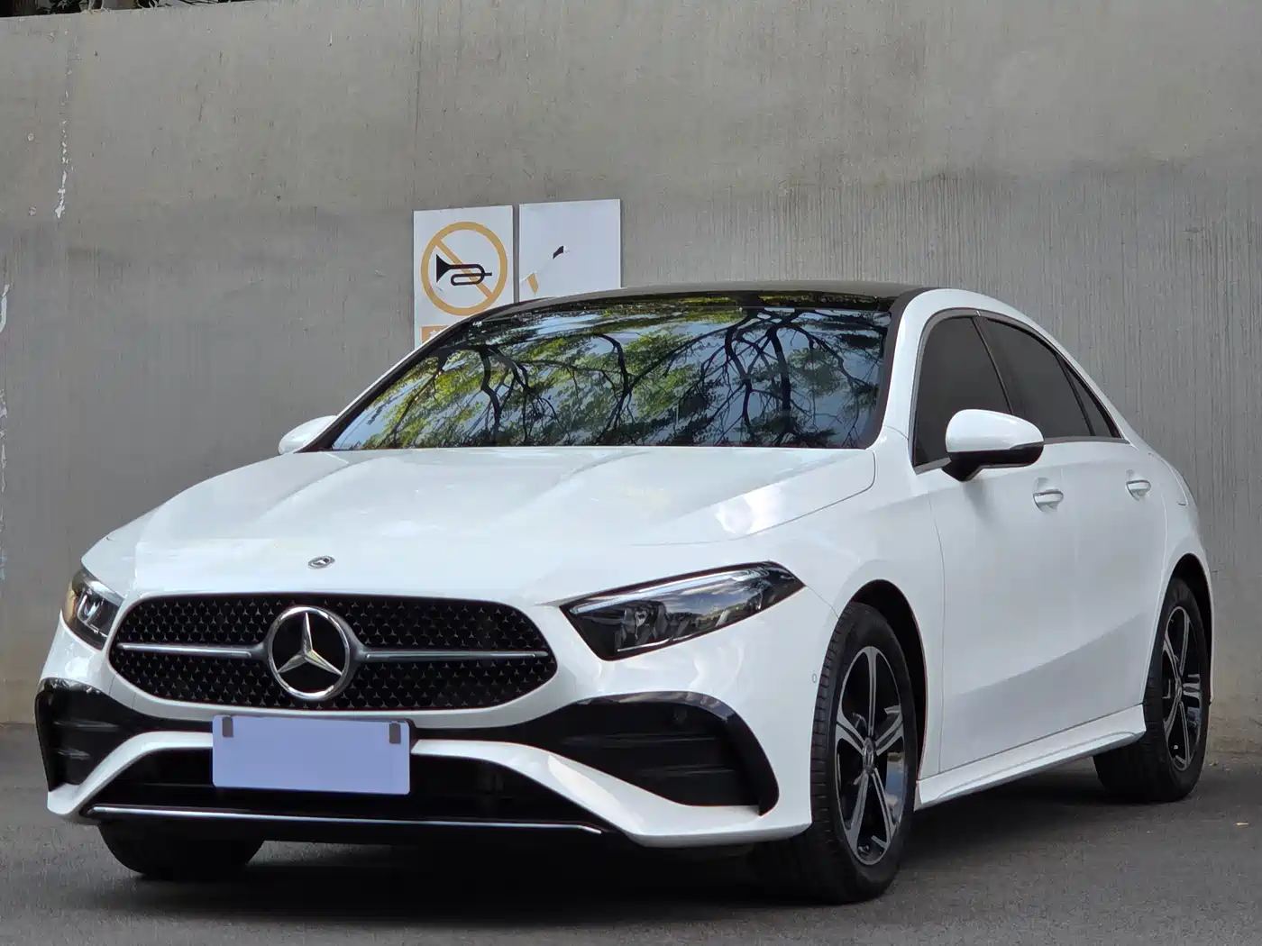Mercedes-Benz A-Class 2024 A 200 L Fashion Edition
