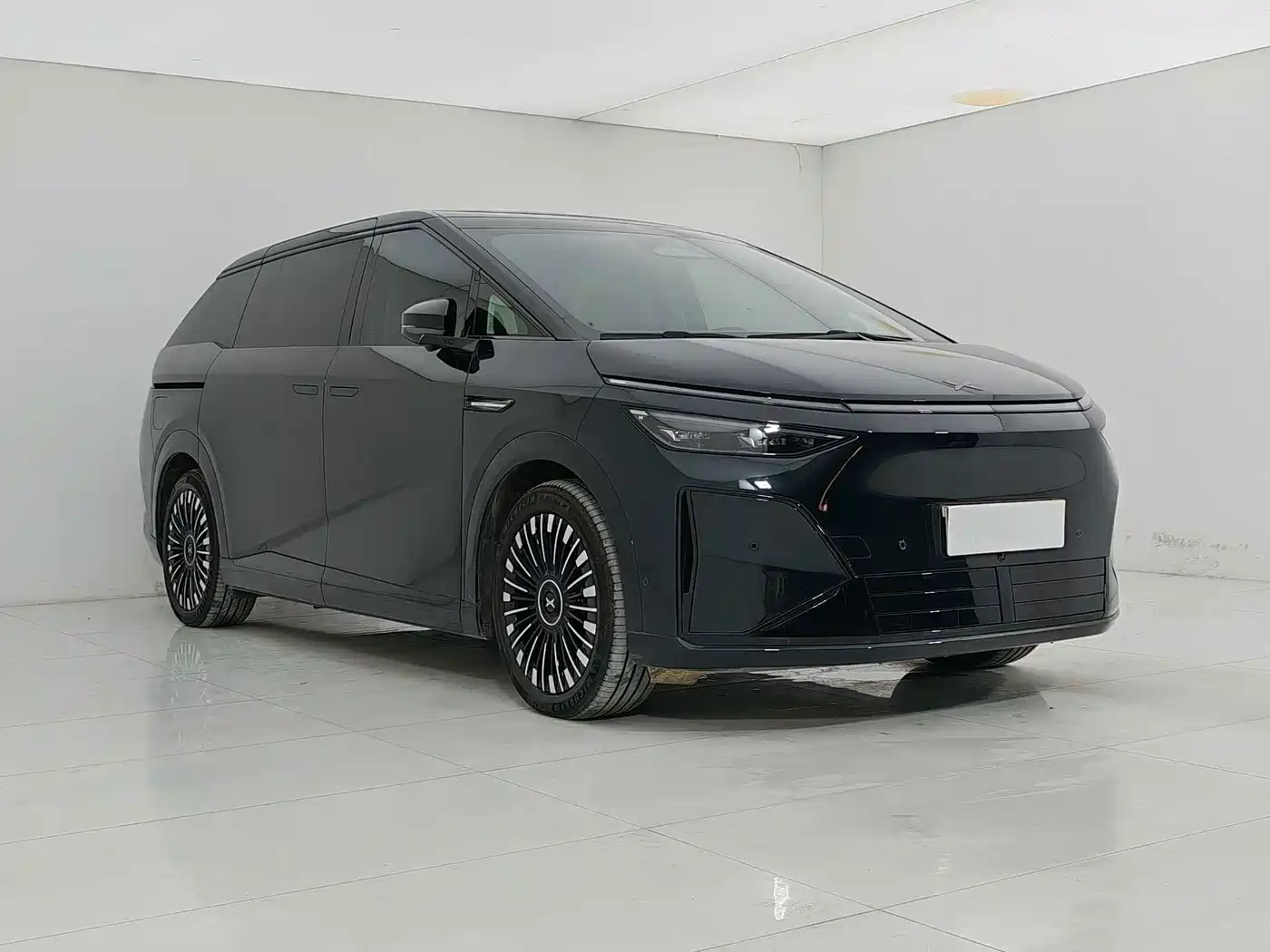 2026 XPeng X9