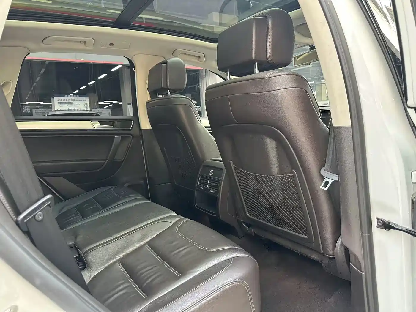 Volkswagen Touareg 2015 3.0TSI Standard Edition фото 6