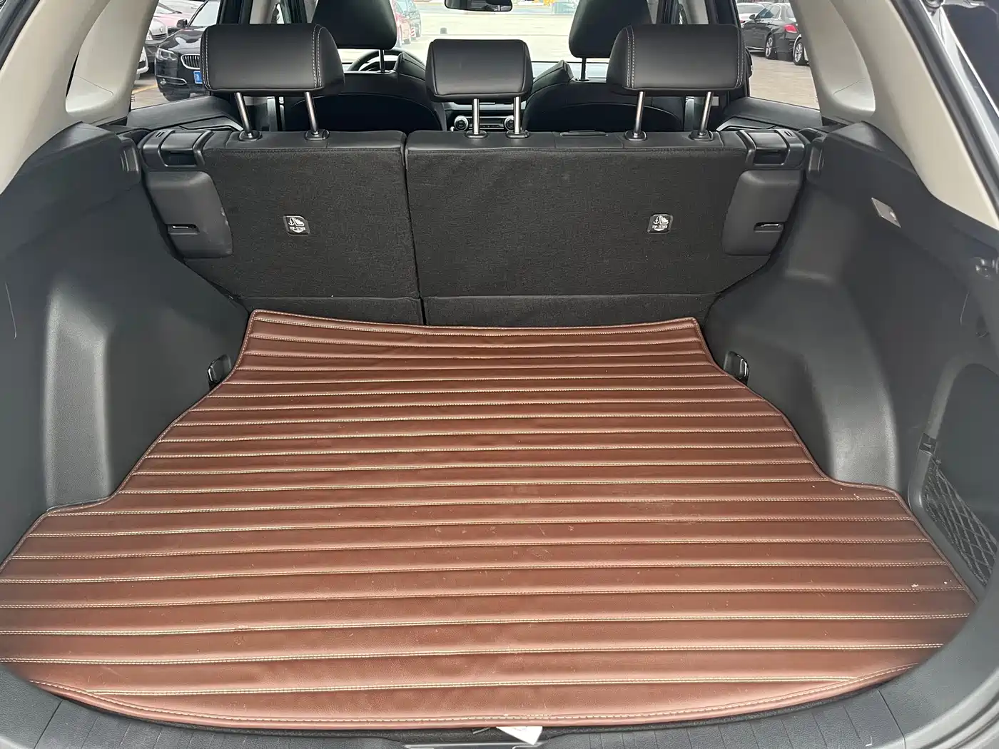 Toyota Wildlander 2022 2.0L CVT FWD Luxury PLUS Edition фото 8