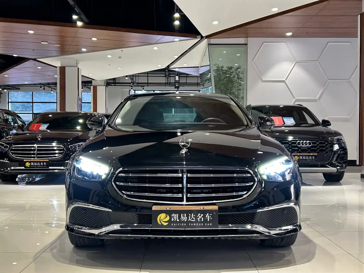 MERCEDES-BENZ E CLASS