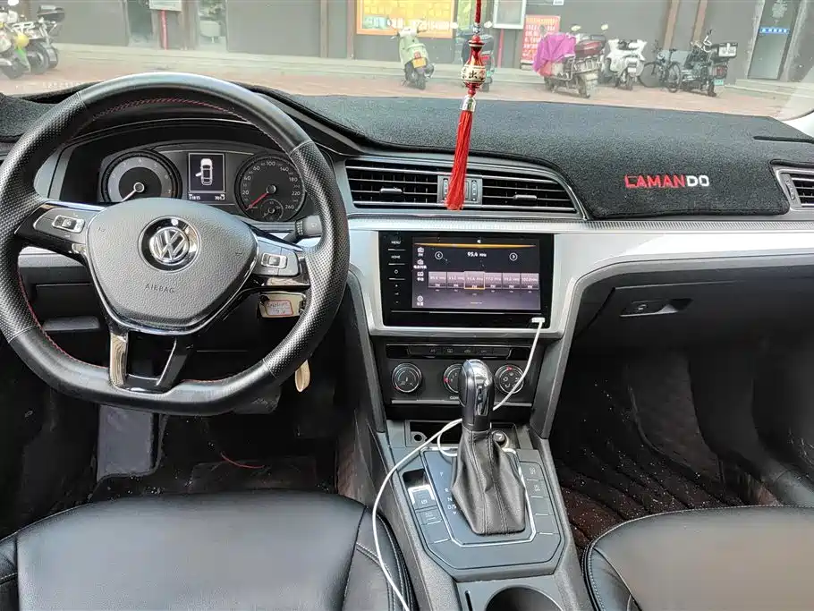 Volkswagen Lamando 2021 230TSI DSG Fashion Edition фото 12