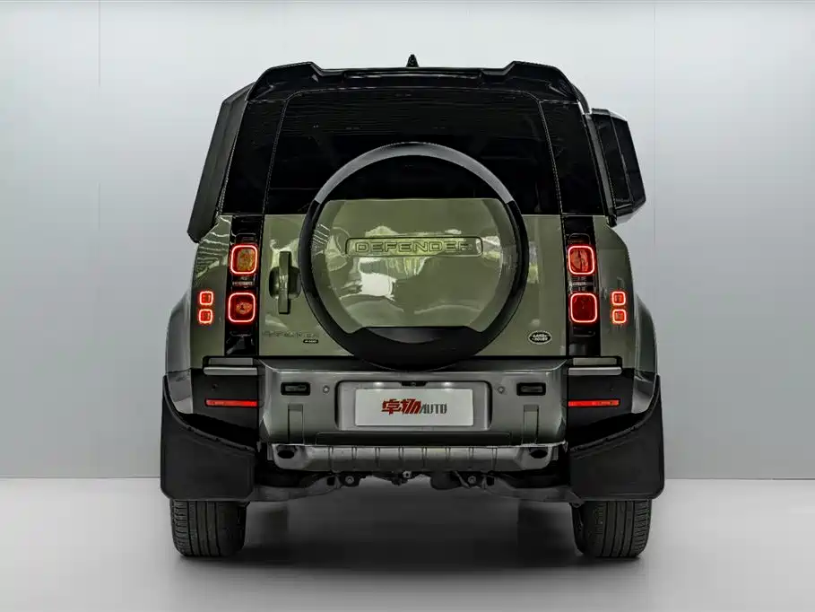Land Rover Defender 2023 Facelift 110 3.0T P400 X-DYNAMIC HSE фото 6
