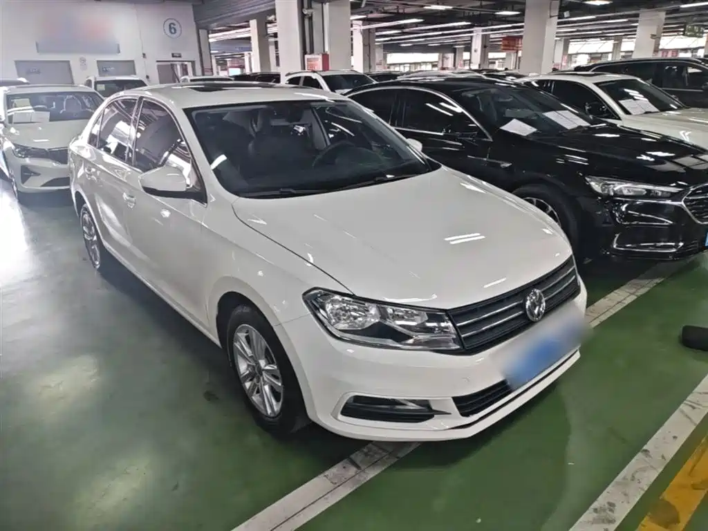 Volkswagen Santana 2016 1.6L Automatic Comfort Edition фото 4