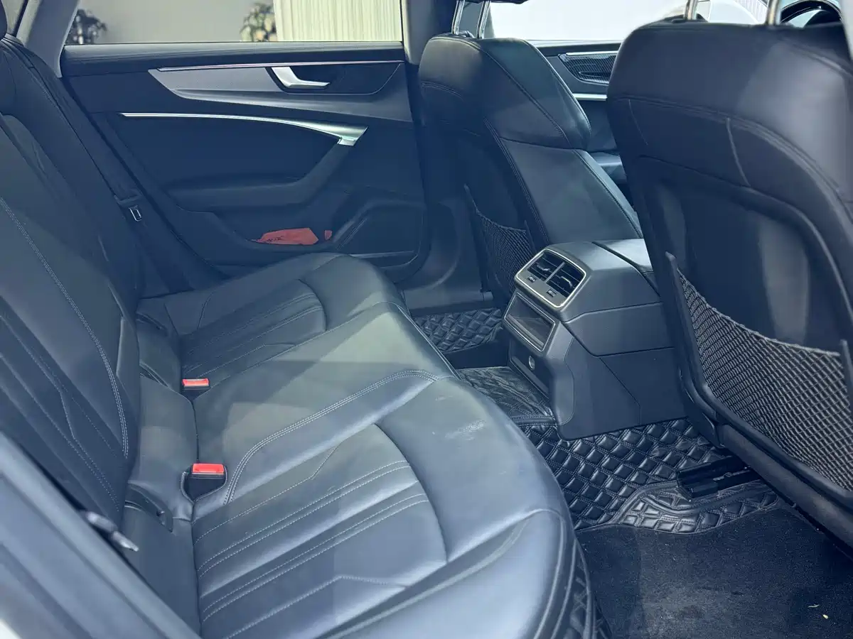 Audi A7 2021 45 TFSI Premium Selection фото 14