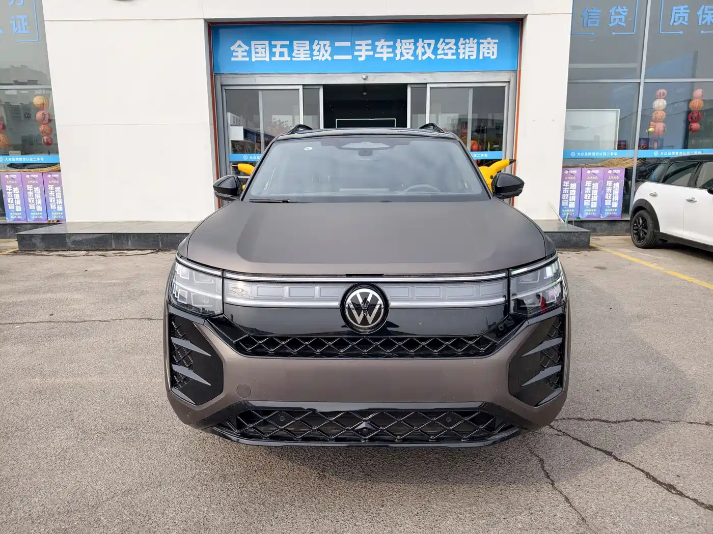 Volkswagen Teramont 2025 Teramont Pro 450TSI 4WD Summit Edition фото 2