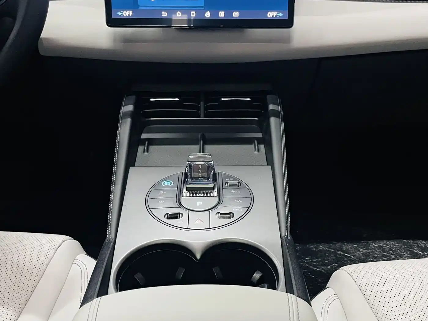 BYD Seal 06 New Energy 2024 DM-i 120KM Honor фото 14