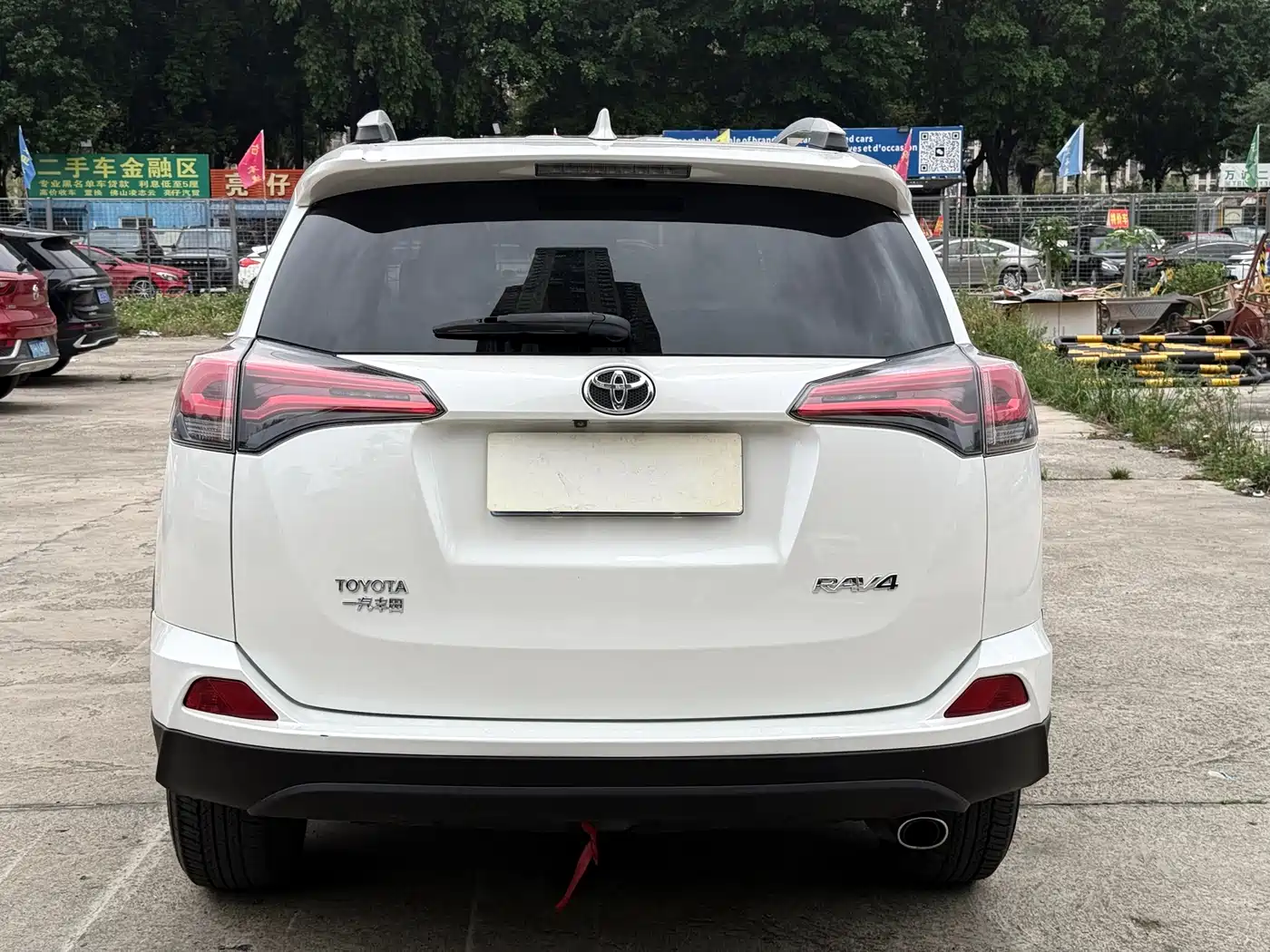 Toyota RAV4 Rongfang 2016 2.0L CVT 2WD Trend (China V) фото 8