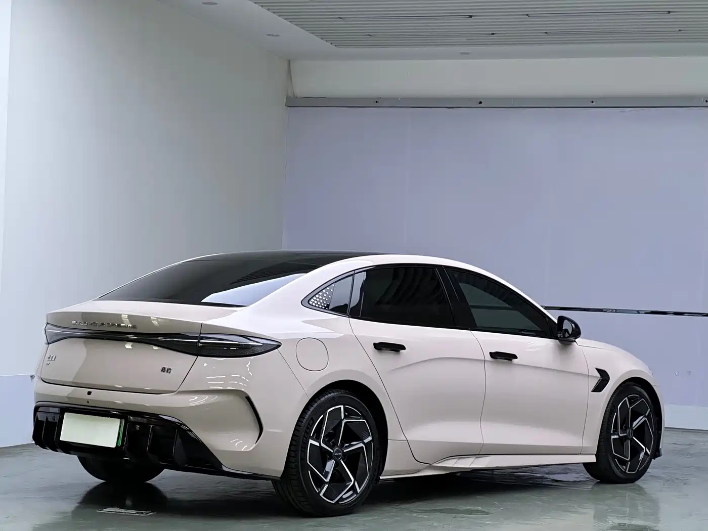 BYD Seal 2022 2022 700km Long Range RWD Edition