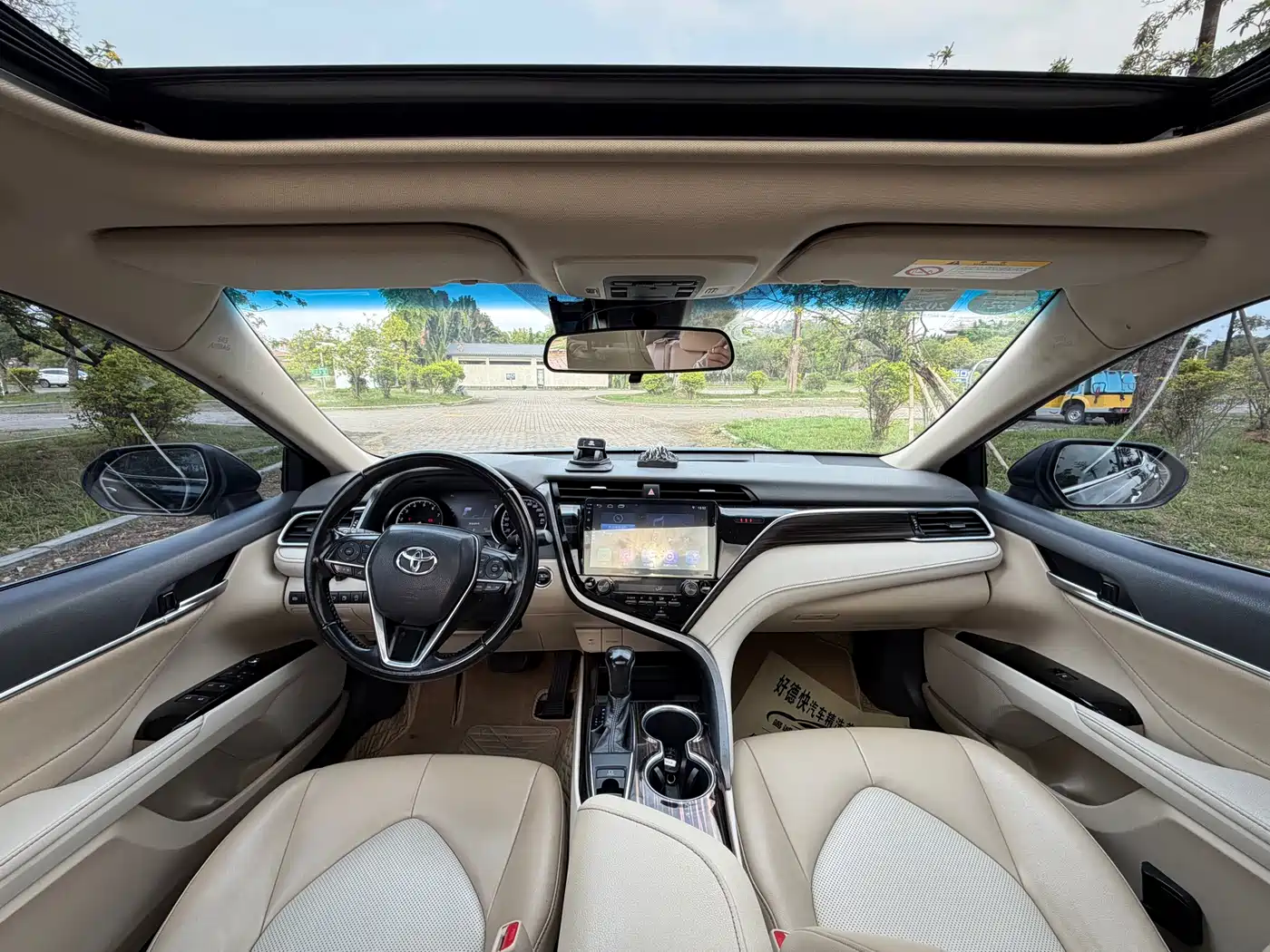 Toyota Camry 2018 2.0G Luxury Edition фото 12