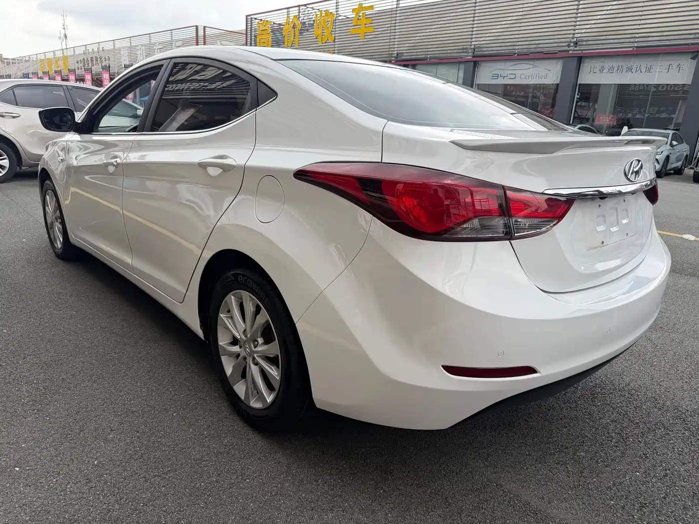 Hyundai Langdong 2016 1.6L Automatic Smart Edition фото 8