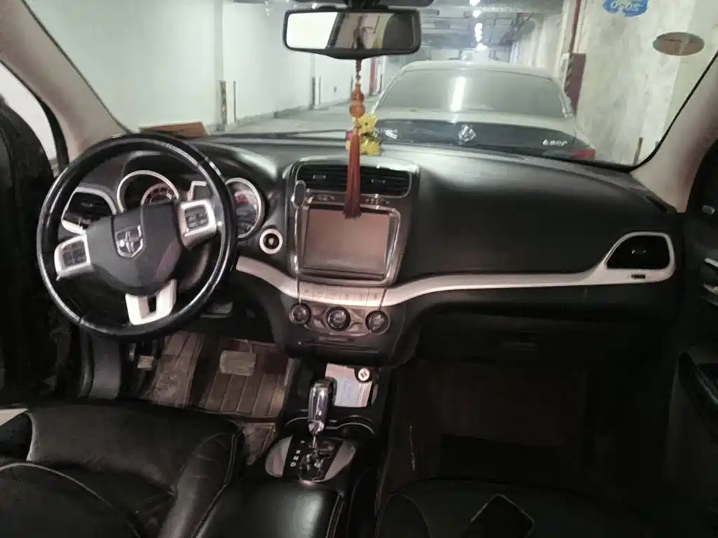 Dodge Journey 2014 2013 Model 2.4L 2WD Premium Edition