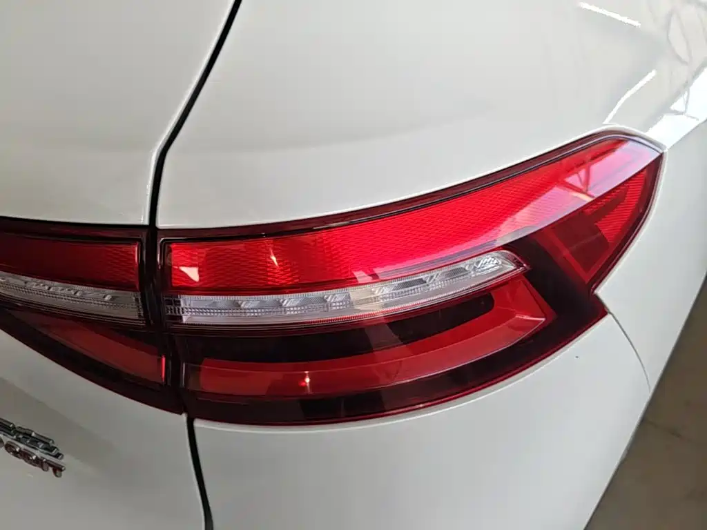 Фото 8 - Haval F7