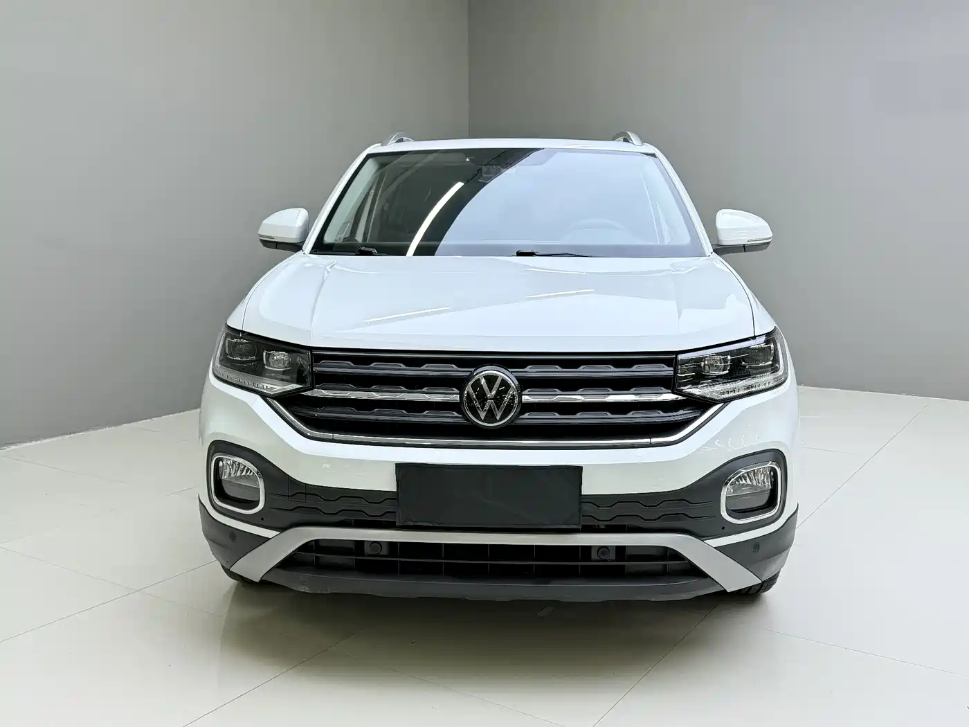 VOLKSWAGEN EXPLORING THE SHADOW