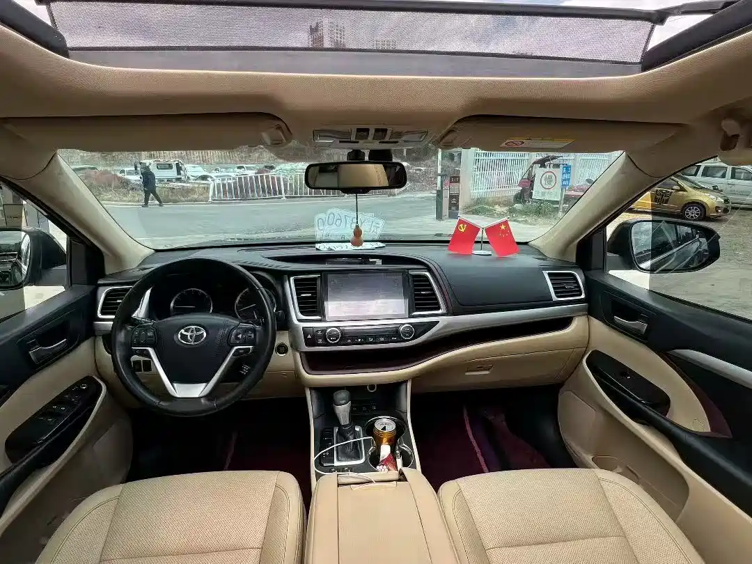 Toyota Highlander 2017 2.0T 4WD Premium 7-Seater фото 5