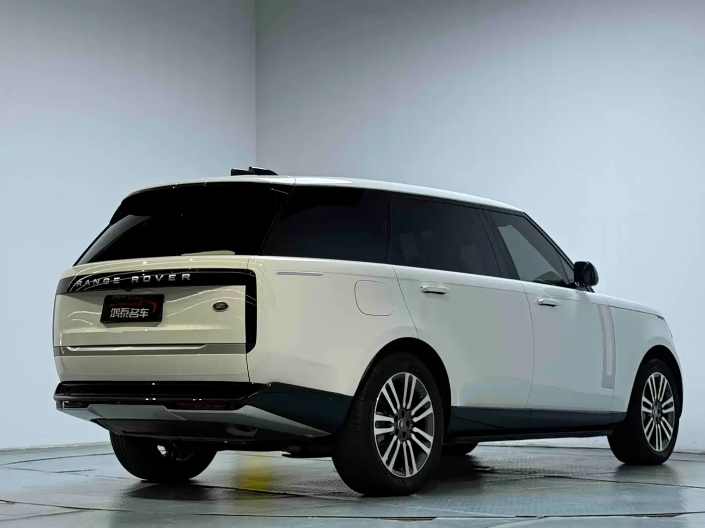 Land Rover Range Rover 2023 2023 3.0 L6 400PS Genesis Extended Version