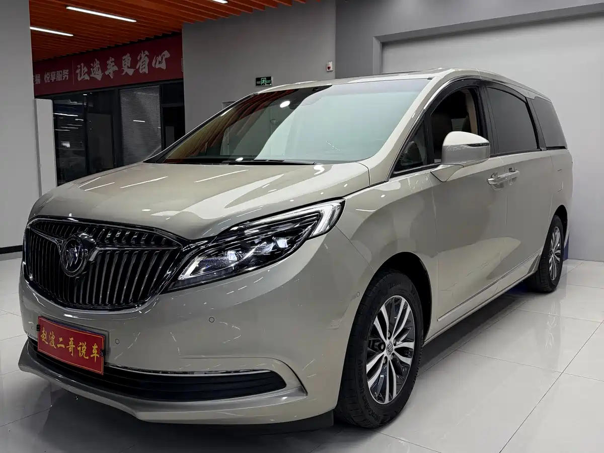 Buick GL8 2018 ES 28T Flagship Type China VI фото 2