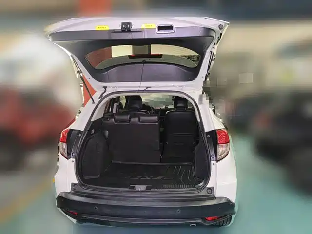 Honda Vezel 2020 1.5L CVT Pioneer — фото 5
