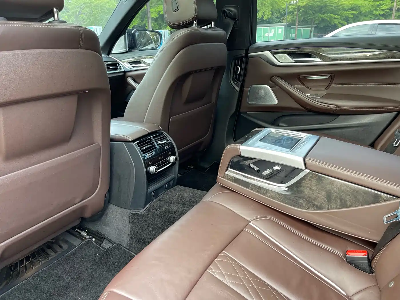صورة 12 - BMW 5 Series