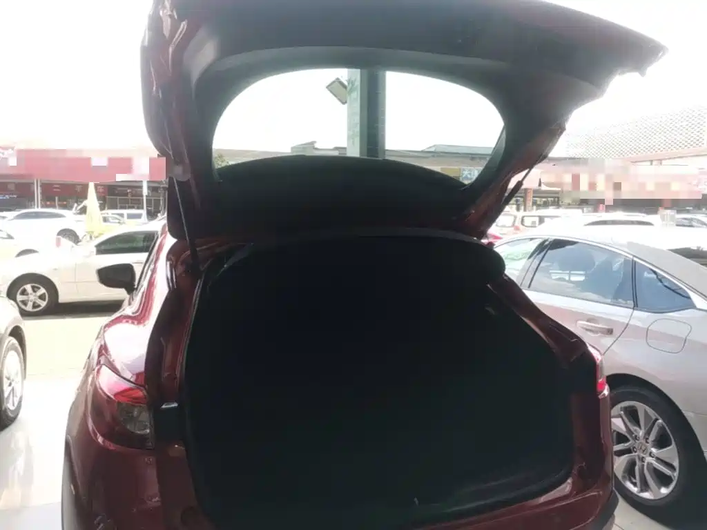 Mazda CX-4 2016 2016 2.5L AWD Sky Passion Edition