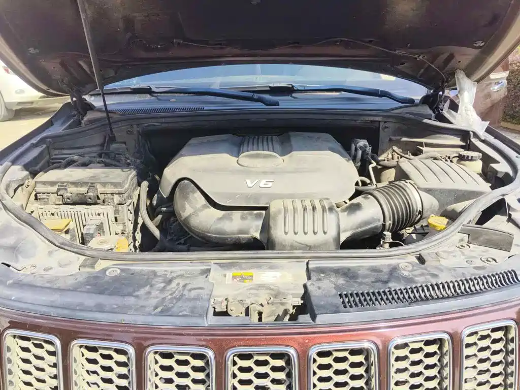 Фото 3 - Jeep Grand Cherokee (Import)