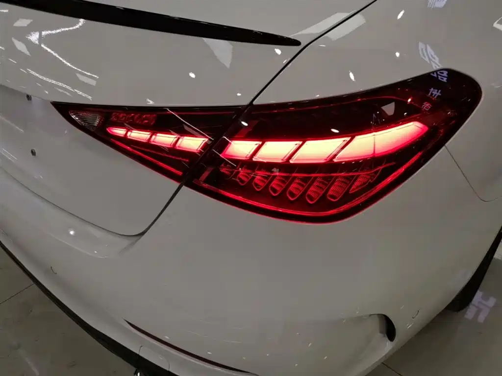 Mercedes-Benz C-Class 2023 Facelift II C 260 L Night Edition фото 24