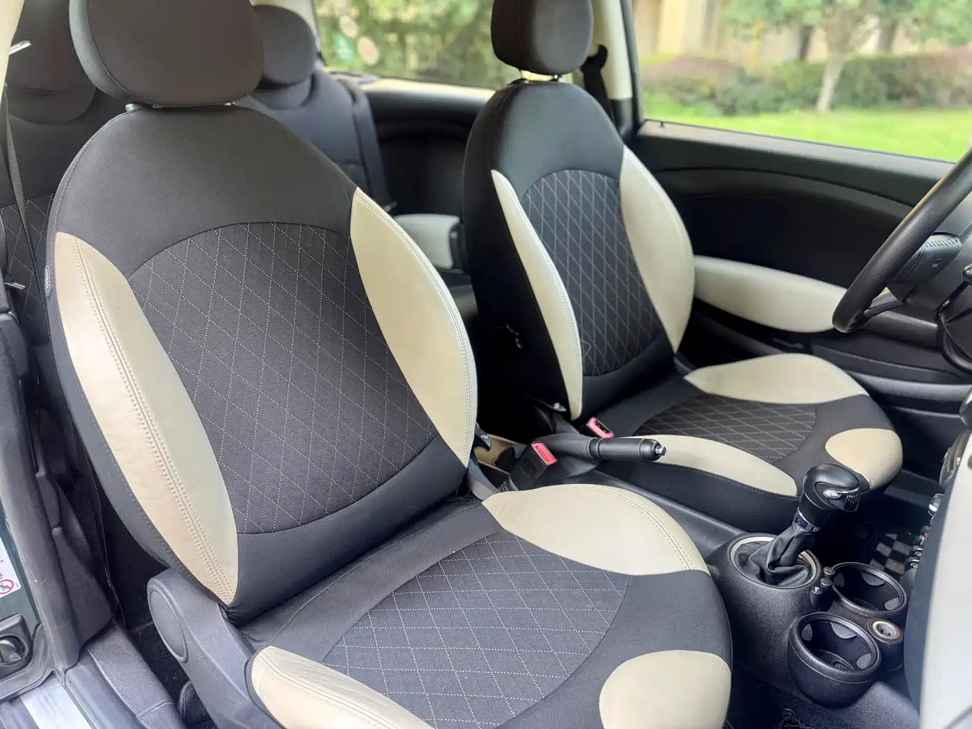 MINI CLUBMAN 2012 2011 1.6L COOPER Fun