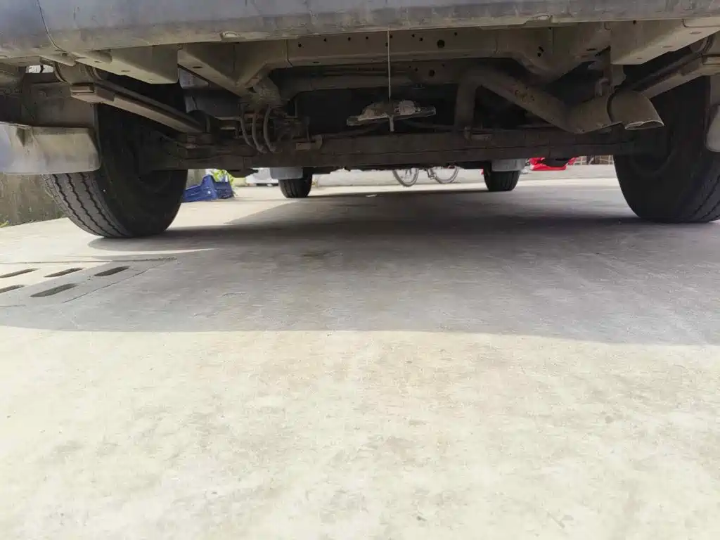 SAIC Maxus Xintu V90 2022 2022 2.0T Manual Yunjie FWD Short Wheelbase High Roof Single Rear Tire 6-Seater