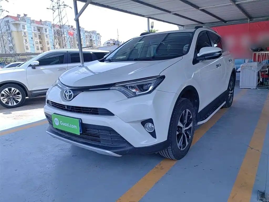 Toyota RAV4 Rongfang 2016 2.0L CVT 2WD Smart (China V) фото 2