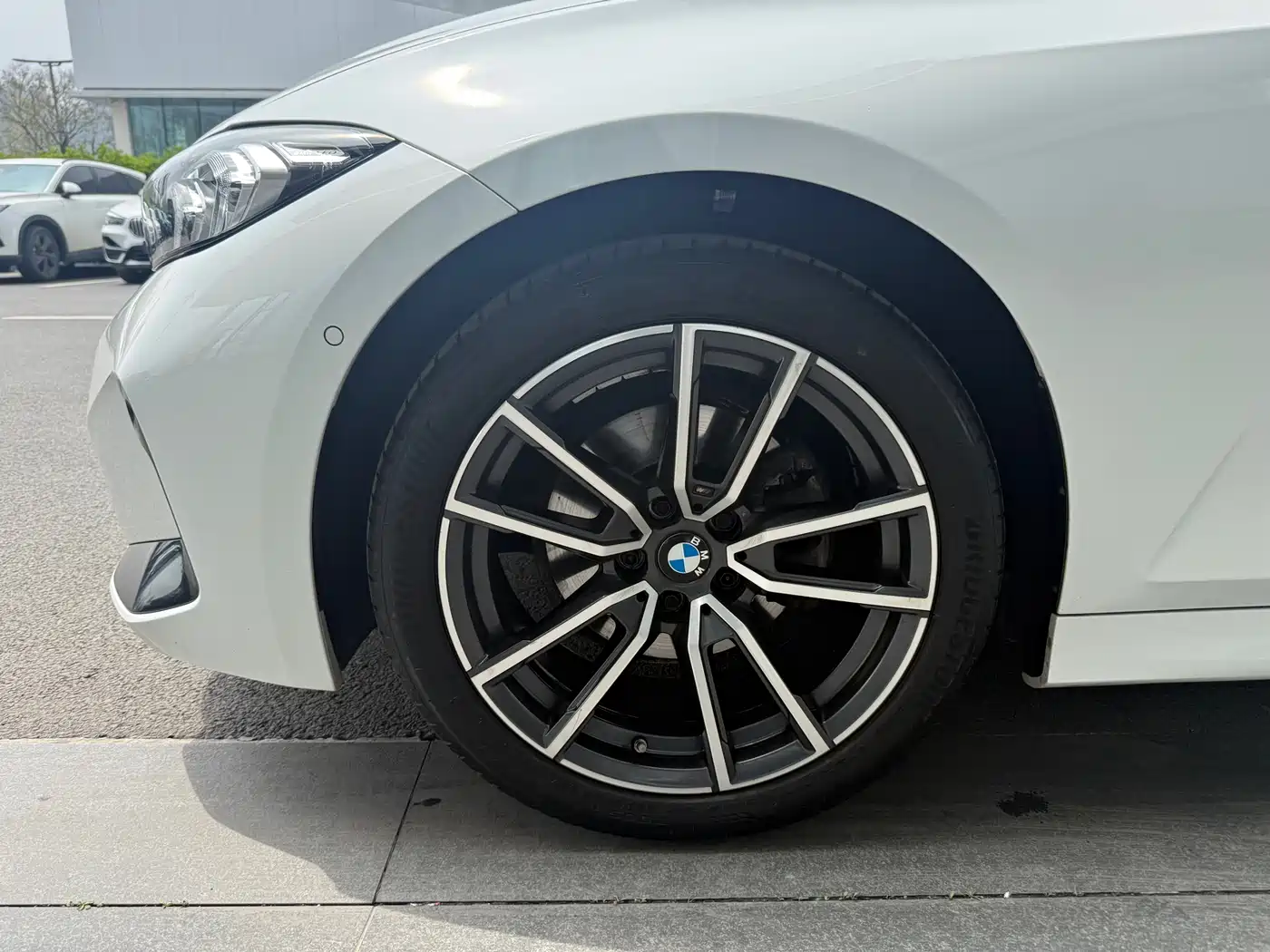 BMW 3 Series 2025 325Li M Sport Package фото 5