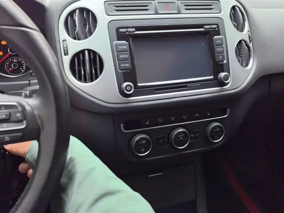 Volkswagen Tiguan 2013 1.8TSI Automatic 2WD Luxury Model фото 13