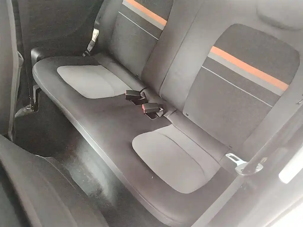 Photo 13 - Wuling Motors Hongguang MINIEV