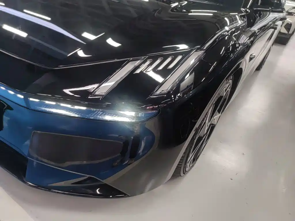 Photo 24 - Lynk & Co Z10