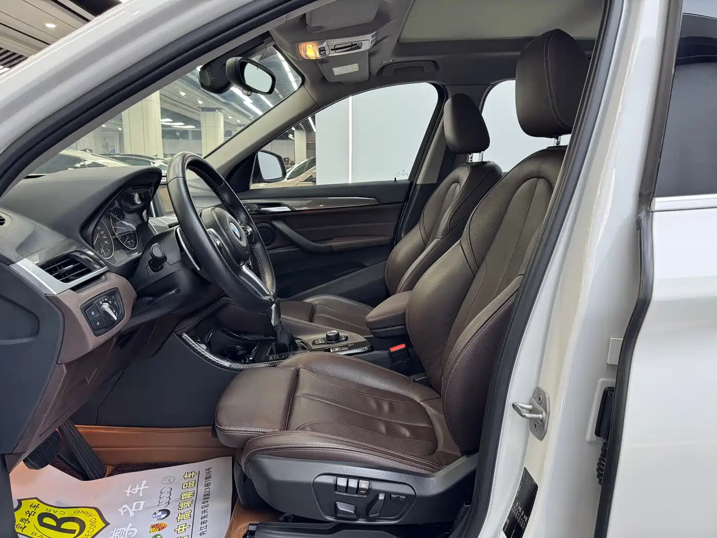 BMW X1 2016 sDrive18Li Luxury Model фото 7