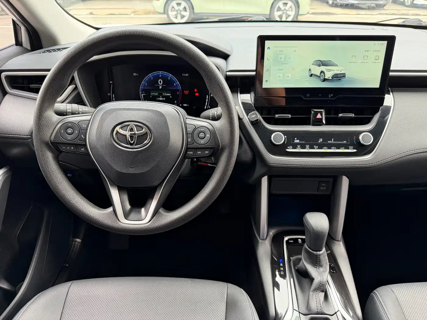 Toyota Frontlander 2024 2.0L CVT Elite Plus Edition фото 9