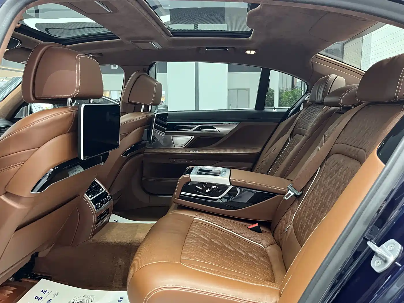 BMW 7-SERIES