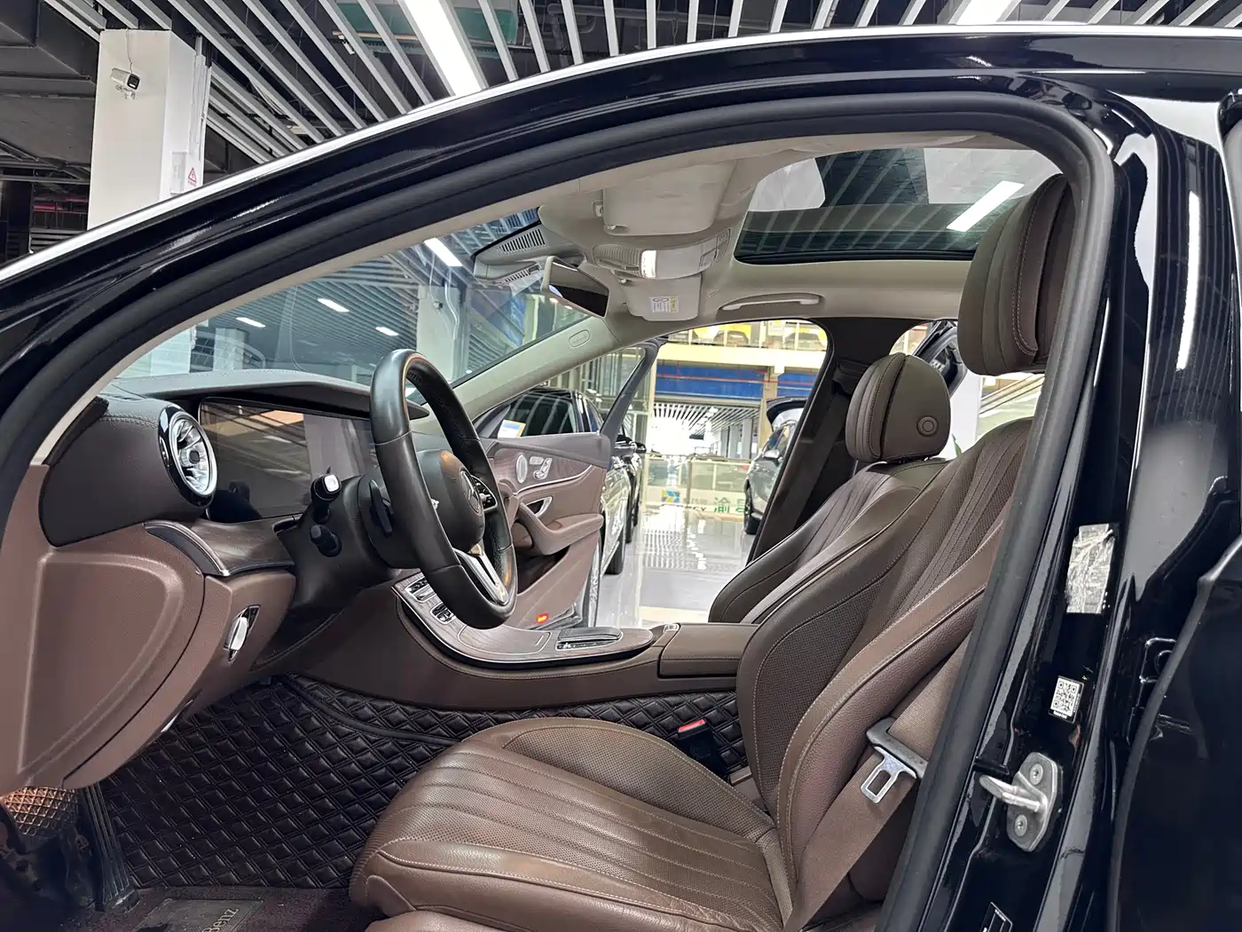 Mercedes-Benz E-Class 2020 Facelift E 300 L Exclusive фото 4