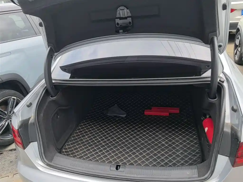 Audi A4L 2019 40 TFSI Progressive (China VI) фото 19