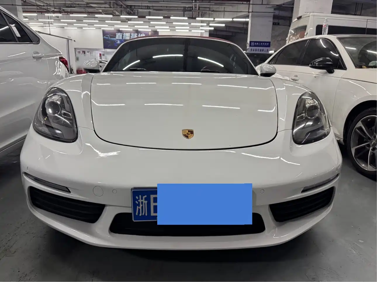 Porsche 718 2016 Boxster 2.0T фото 2